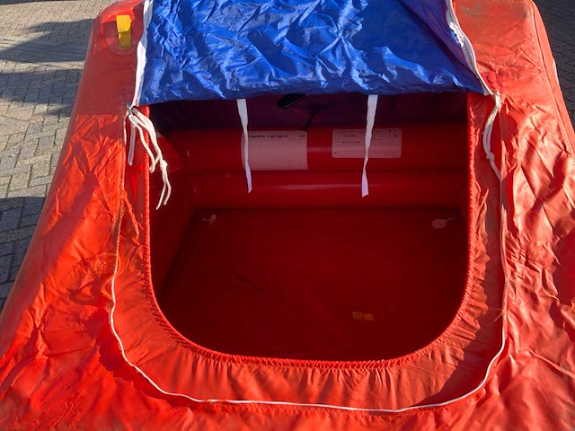 Rfd reddingsvlot (afgekeurd ,speelobject) - afbeelding 3 van  9