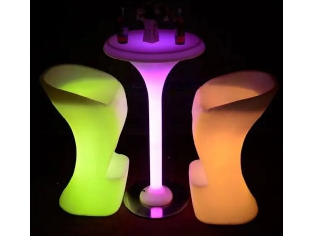 Rgb led set bestaande uit 2x kruk 57x50x107 en 1x tafel 61x61x61, 2025 - afbeelding 1 van  3