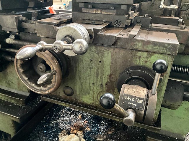 Rh universele draaibank - afbeelding 17 van  19