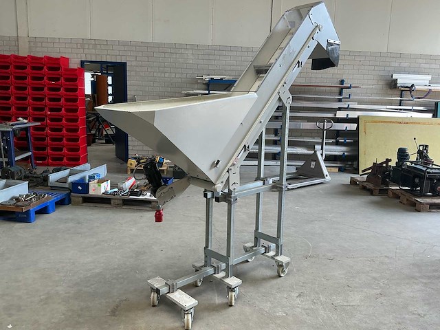 Rhein-nadel automation opvoerband - afbeelding 1 van  13