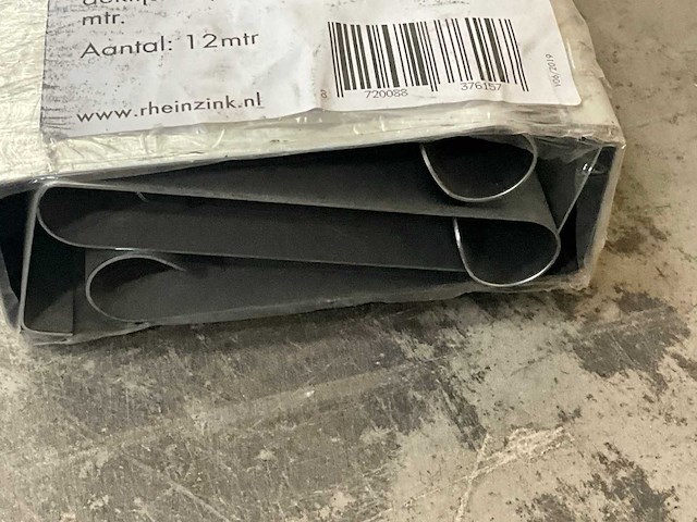 Rheinzink quick fix zinken deklijst 80/40mm 90 graden 3000mm (9x) - afbeelding 4 van  4