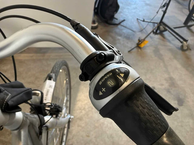 Rhi elektrische fiets - afbeelding 1 van  2