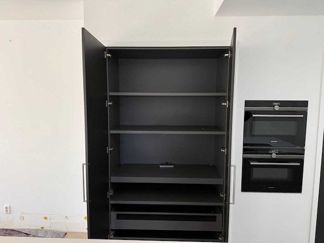 Rhijnart - keuken met miele/siemens apparatuur - afbeelding 7 van  33