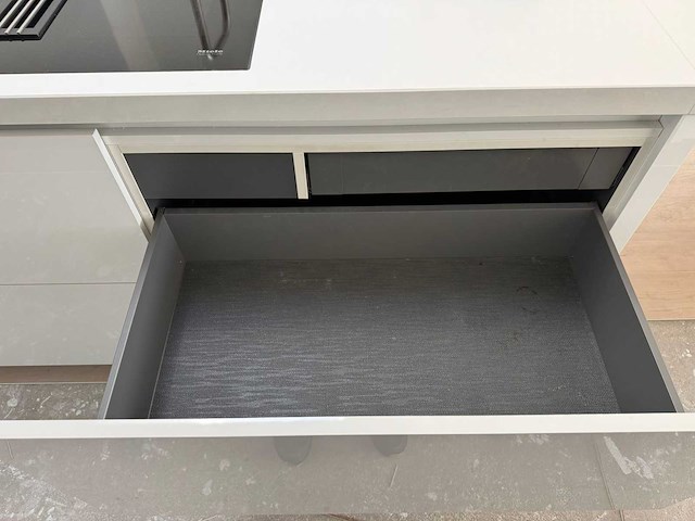 Rhijnart - keuken met miele/siemens apparatuur - afbeelding 10 van  33