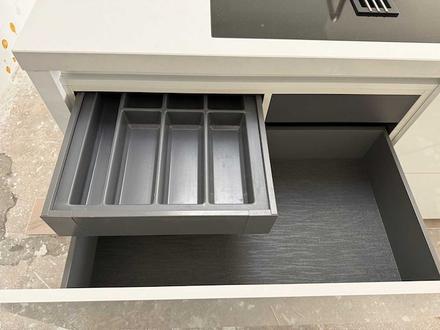 Rhijnart - keuken met miele/siemens apparatuur - afbeelding 11 van  33