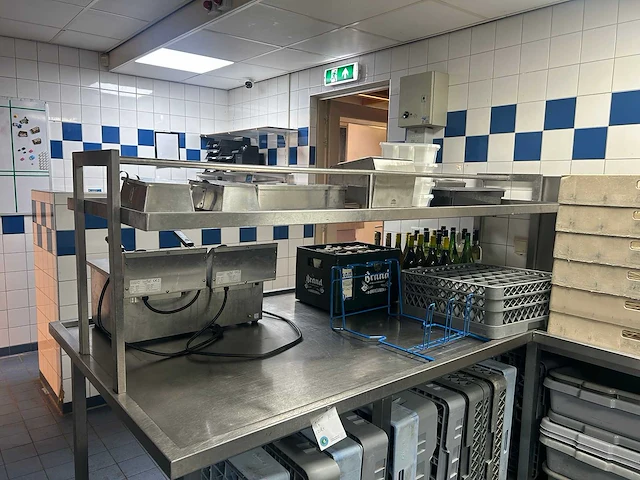 Rhima - wd-7 - complete professionele spoelkeukenopstelling met rhima wd-7 doorschuifvaatwasser - afbeelding 14 van  15
