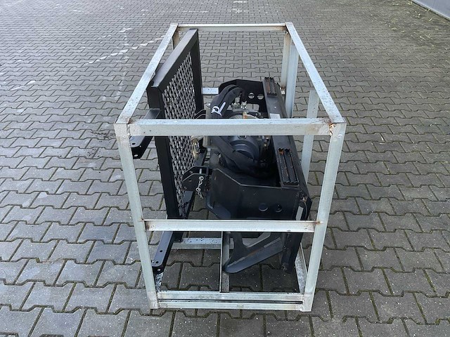 Rhino-cross 3 ton skid steer logging winch schranklader - afbeelding 12 van  12
