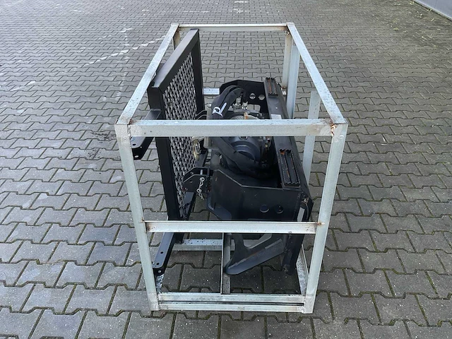 Rhino-cross 3 ton skid steer logging winch schranklader - afbeelding 8 van  12