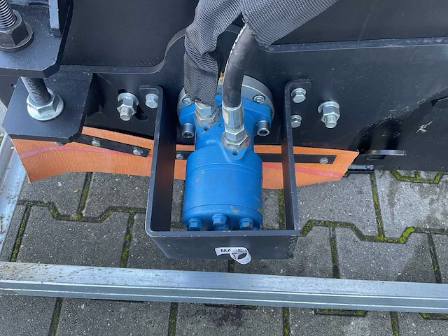 Rhino-cross 72” rotary skid steer broom voorzetapparatuur - afbeelding 5 van  14