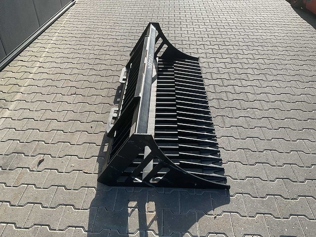 Rhino-cross-attachment rock bucket sh-78 schranklader - afbeelding 6 van  9