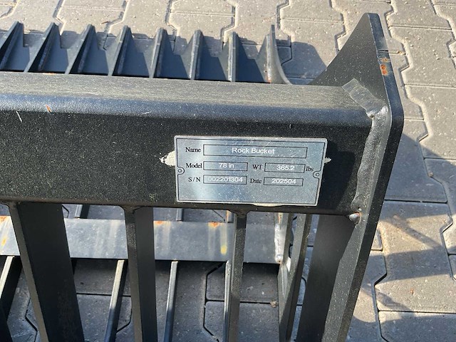 Rhino-cross-attachment rock bucket sh-78 schranklader - afbeelding 7 van  7