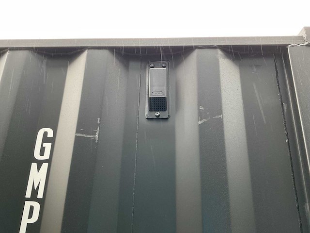 Rhino-cross-containers 12ft mini container met deur en raam - afbeelding 5 van  16