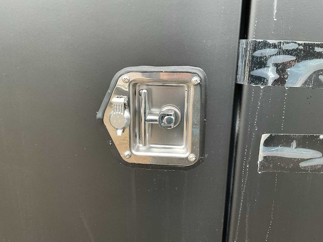 Rhino-cross-containers 14ft mini container met deur en raam - afbeelding 4 van  5