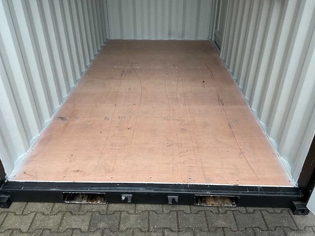 Rhino-cross-containers 14ft mini container met deur en raam - afbeelding 18 van  18
