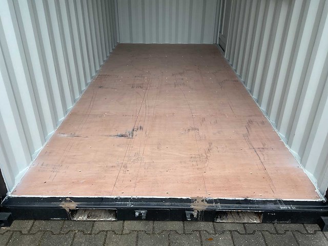 Rhino-cross-containers 16ft mini container met deur en raam - afbeelding 2 van  17