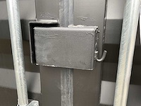 Rhino-cross-containers 16ft mini container met deur en raam - afbeelding 18 van  20