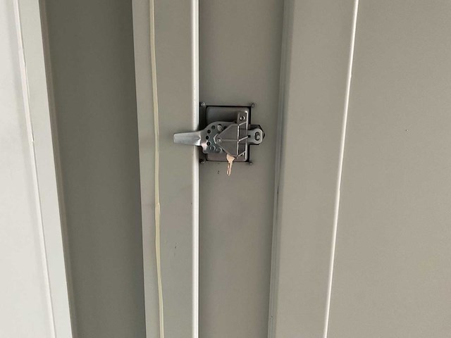 Rhino-cross-containers 16ft mini container met deur en raam - afbeelding 10 van  20