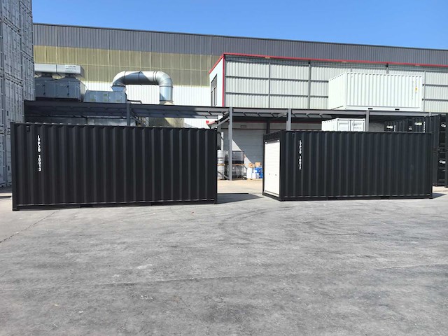 Rhino-cross-containers 16ft zeecontainer met roldeur - afbeelding 7 van  7
