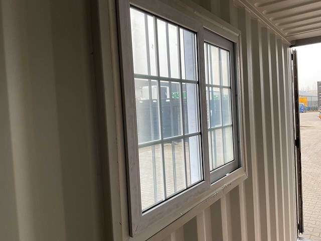 Rhino-cross-containers 20ft mini container met deur en raam - afbeelding 9 van  19