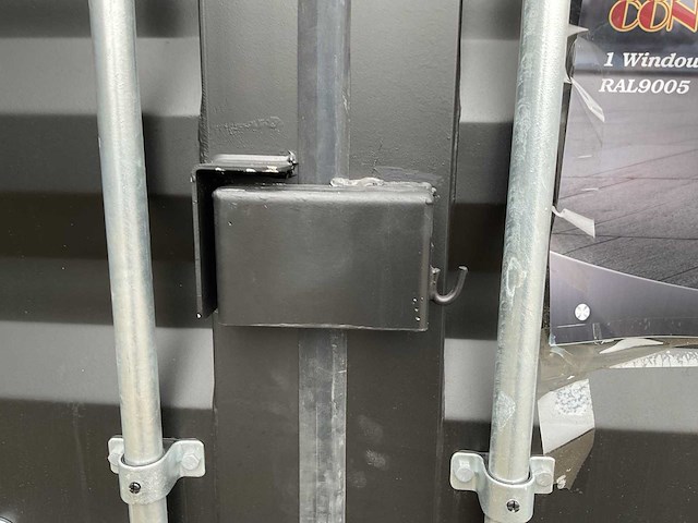 Rhino-cross-containers 20ft mini container met deur en raam - afbeelding 14 van  22