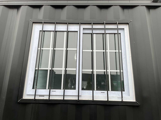 Rhino-cross-containers 20ft mini container met deur en raam - afbeelding 9 van  22