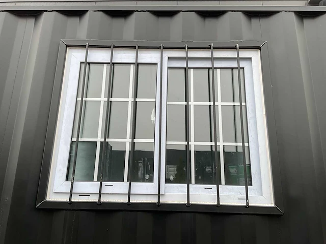 Rhino-cross-containers 20ft mini container met deur en raam - afbeelding 20 van  22