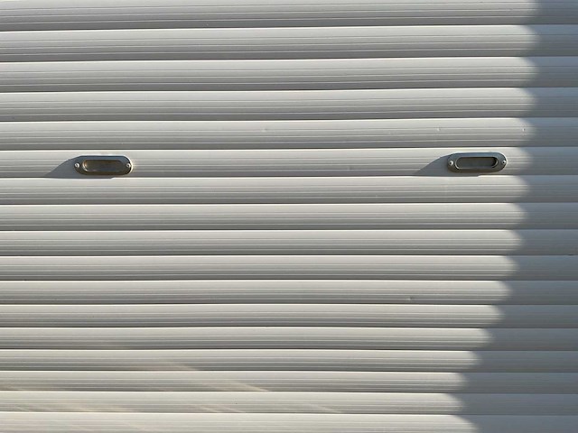 Rhino-cross-containers 20ft zeecontainer met roldeur - afbeelding 14 van  15