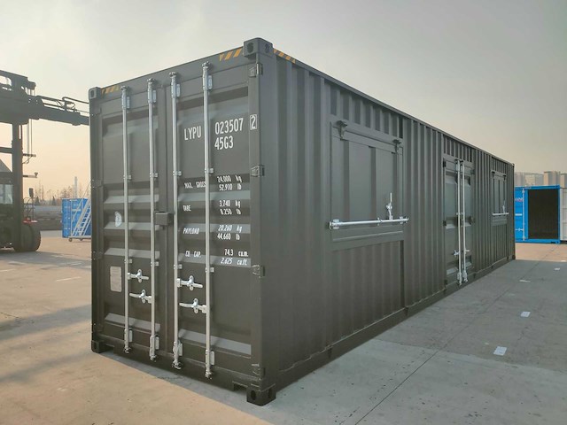 Rhino-cross-containers 40 ft high cube zeecontainer met 2 ramen en 1 minideur - afbeelding 1 van  3