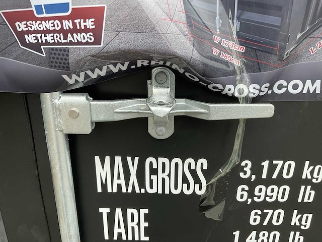 Rhino-cross-containers 7ft mini container met deur en raam - afbeelding 5 van  20