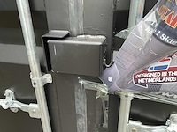 Rhino-cross-containers 8ft mini container met deur en raam - afbeelding 9 van  23