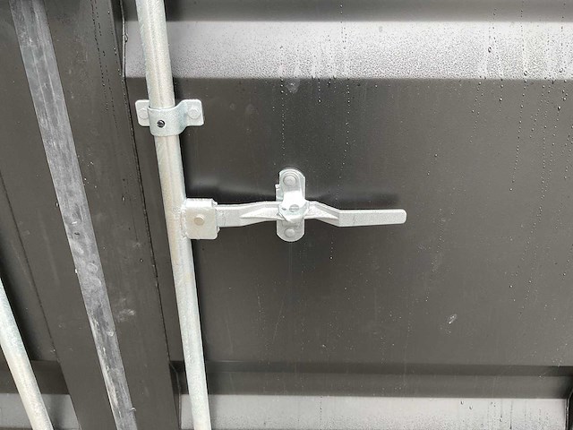 Rhino-cross-containers 9ft mini container met deur en raam - afbeelding 6 van  18