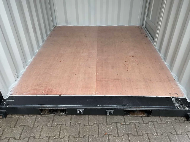 Rhino-cross-containers 9ft mini container met deur en raam - afbeelding 4 van  21