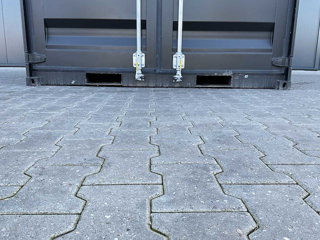 Rhino-cross-containers 9ft mini container - afbeelding 13 van  14