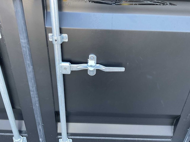 Rhino-cross-containers 9ft mini container - afbeelding 3 van  12