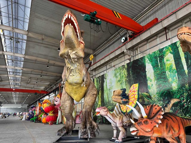 Rhino-cross-dino - rad-018 - dinosaurus tyrannosaurus rex 12 meter - afbeelding 4 van  8