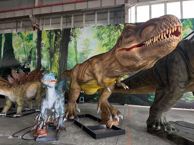 Rhino-cross-dino - rad-019 - dinosaurus tyrannosaurus rex 7 meter - afbeelding 1 van  7