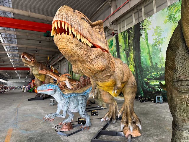 Rhino-cross-dino - rad-019 - dinosaurus tyrannosaurus rex 7 meter - afbeelding 2 van  7