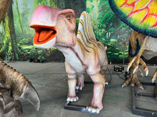 Rhino-cross-dino - rad-021 - dinosaurus ouranosaurus 5 meter - afbeelding 4 van  8