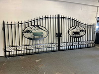 Rhino-cross-gates koe 433cm toegangspoort/hek 14ft - afbeelding 2 van  3