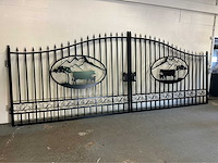 Rhino-cross-gates koe 496cm toegangspoort/hek 16ft - afbeelding 1 van  1