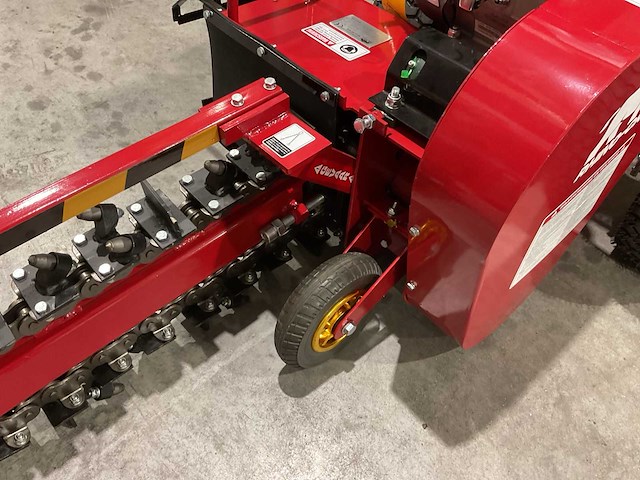 Rhino-cross mt1000 sleuvengraafmachine - afbeelding 32 van  60