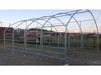 Rhino-cross-shelters 8 meter cattle tent 8x8x4 meter dierenverblijf/tent - afbeelding 3 van  5