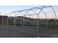 Rhino-cross-shelters 8 meter cattle tent 8x8x4 meter wit dierenverblijf - afbeelding 3 van  4