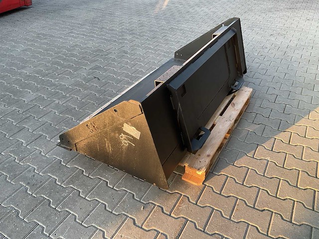 Rhino-cross standard bucket 66 inch schranklader - afbeelding 4 van  8