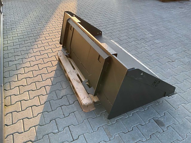 Rhino-cross standard bucket 66 inch schranklader - afbeelding 6 van  8