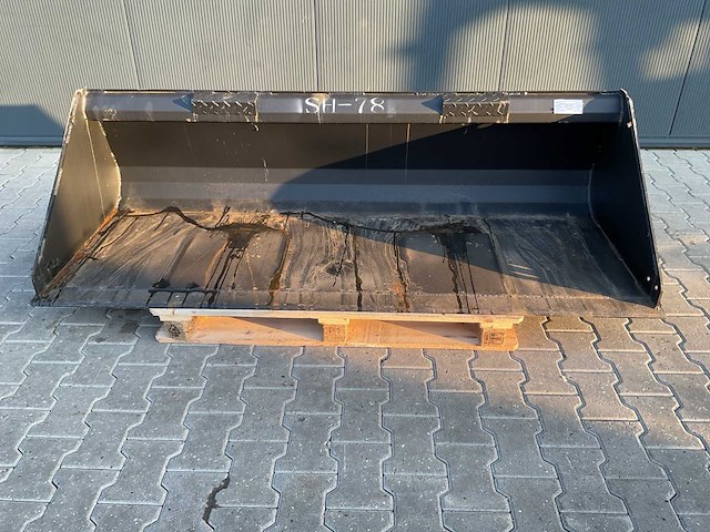 Rhino-cross standard bucket 78 inch schranklader - afbeelding 2 van  4