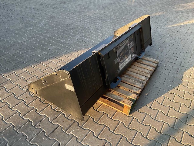Rhino-cross standard bucket 84 inch schranklader - afbeelding 6 van  8