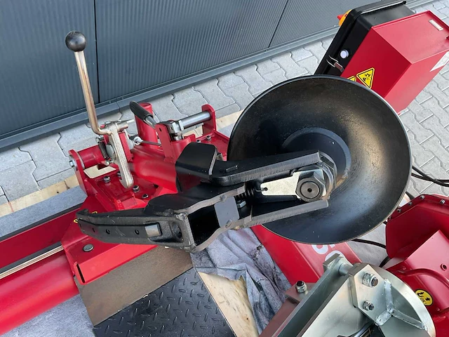 Rhino-cross t568 240v banden de-en montageapparaat - afbeelding 15 van  15