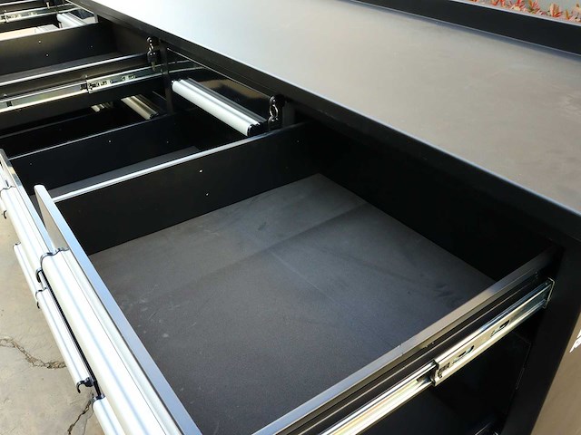 Rhino-cross-workbench 10ft-25d-01c zwart werkbank 25 lades - afbeelding 11 van  12