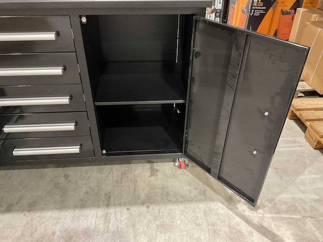 Rhino-cross-workbench 7ft-10d-2-01c zwart werkbank 10 lades 2 deuren - afbeelding 13 van  17